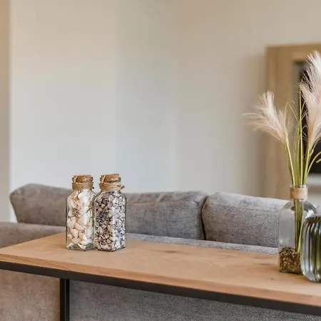 Modern App 6p Met Topligging - Aan Strand&haven *